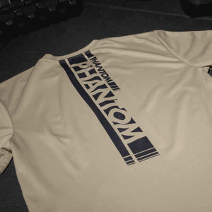 Das Phantom EVO Apex Trainingsshirt. Höchste Qualität für dein Kampfsporttraining. Durch den atmungsaktiven und schweißabsorbierenden Stoff eignet es sich perfekt für harte Trainingseinheiten. Egal ob im MMA, Kickboxen, Ringen, Nogi BJJ oder Boxen. Hier in der Farbe Sand.