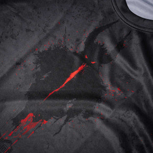 Dieses Kampfsportshirt von Phantom Athletics wurde für harte Workouts, Sparring und Techniktraining entwickelt. Die sportliche Passform und das funktionelle Material machen es zum perfekten Begleiter für dein tägliches MMA- oder Fitnessprogramm.