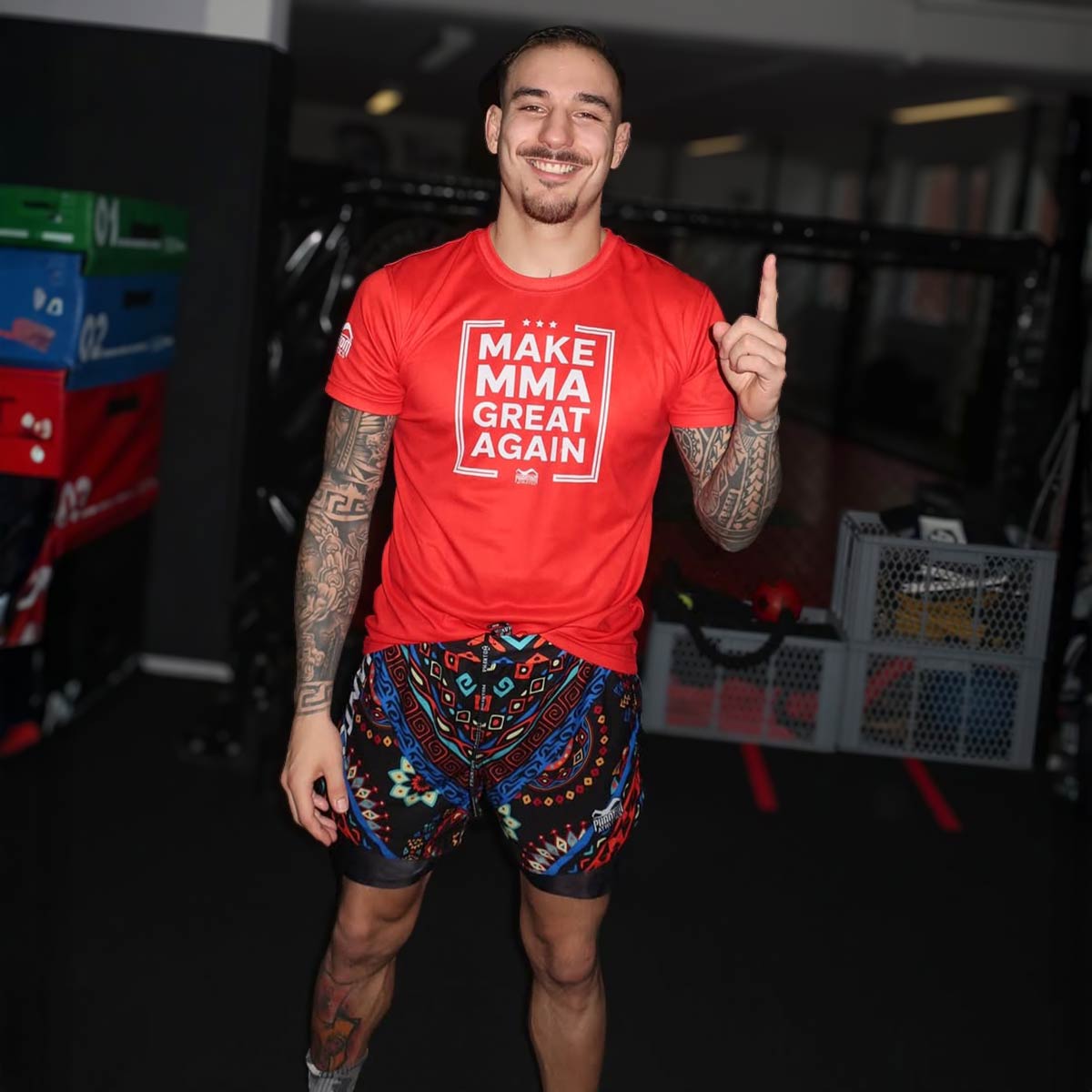 Phantom Athletics Fightshorts FUSION 2in1 „Hakuna Matata“ – ultraleichte 2‑in‑1 Shorts mit integrierter Kompressionshose im markanten Afrika‑Design, ideal für MMA, BJJ, Muay Thai und intensives Grappling‑Training.