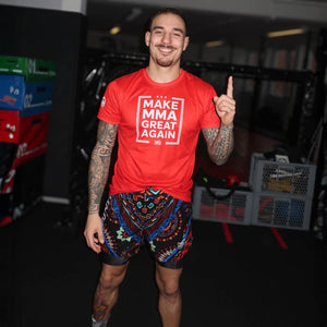 Phantom Athletics Trainingsshirt EVO „Make MMA Great Again“ – sportliches Shirt mit provokantem Print und atmungsaktivem MXP‑Tech‑Material für MMA, Boxen und Kickboxen.