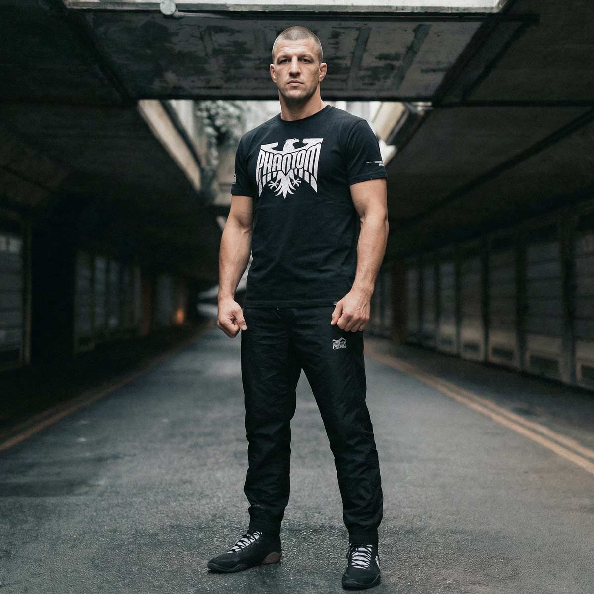 Funktionelles Phantom Athletics Trainingsshirt EVO Germany Plus mit atmungsaktivem EVO-Material, ideal für MMA-Training, Sparring und Fitness-Workouts.