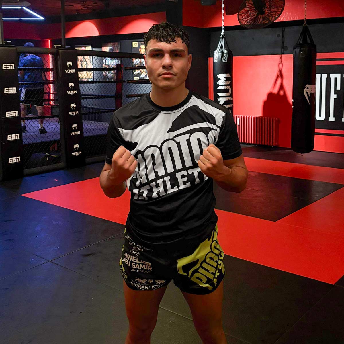 Phantom Athletics Trainingsshirt EVO+ Supporter – innovatives Kampfsport-Shirt mit MXP-Tech für optimale Atmungsaktivität.