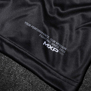 Phantom Athletics Training Shirt Evo „German Eagle“ ist ein funktionales Fight-Shirt, das dank interlock MXP-Material und patriotischem Design den Spagat zwischen Komfort und Ausdruckskraft beherrscht