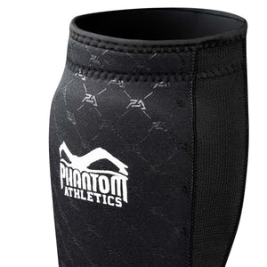 Phantom Athletics Elite Schienbeinschutz: langlebig, leicht und komfortabel – bietet sicheren Schutz bei Clinch, MMA Training und Grappling Sessions.