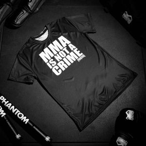 Phantom Klassiker für alle Kampfsport Fans. MMA IS NOT A CRIME. Für alle die den MMA Sport in Deutschland vorantreiben wollen. Ideal für dein Fight Training.