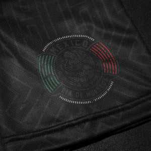 Phantom Athletics Shirt mit sportlichem Mexiko-Print für Kampfsportler, die Haltung zeigen. Ideal für das Training im Gym, auf der Matte oder am Sandsack – maximale Bewegungsfreiheit inklusive.