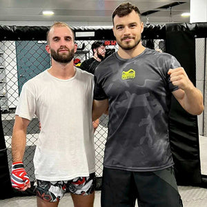 Stylisches Phantom Athletics Trainingsshirt 