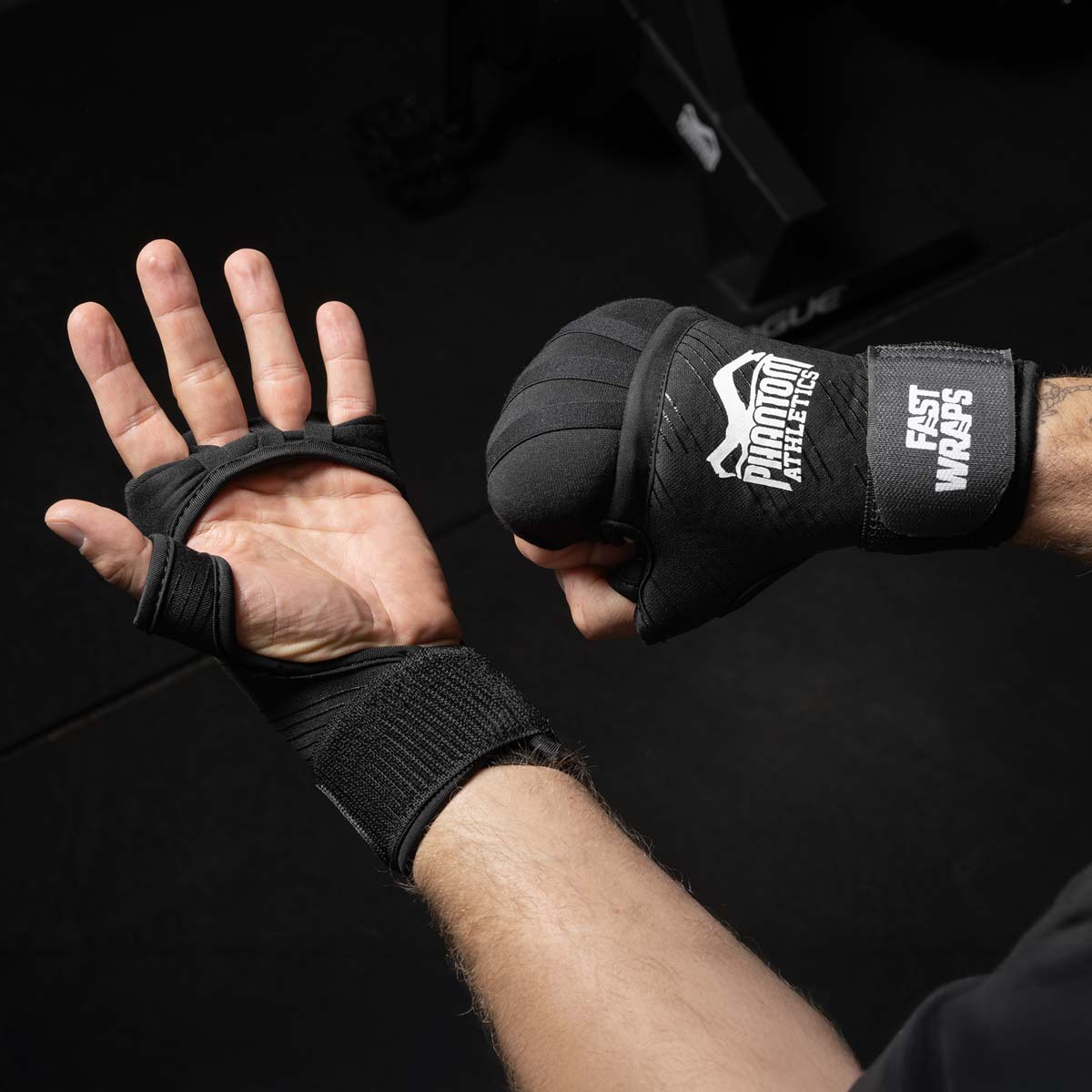 thumbnail image 2 of ACES SPORTS Fast Wrap Hand Wraps Gloves For Boxing, MMA & Kickboxing Training 2 of 6