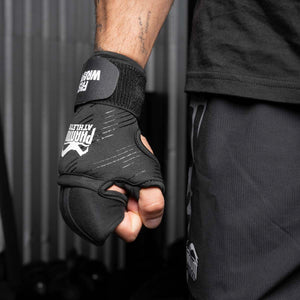 Diese Fastwraps von Phantom Athletics verbinden modernste Technologie mit bewährtem Schutz für Hand und Handgelenk. Ideal für Kampfsportler im Bereich MMA, Thaiboxen und Boxen, die auf schnelle, sichere und professionelle Bandagen setzen.