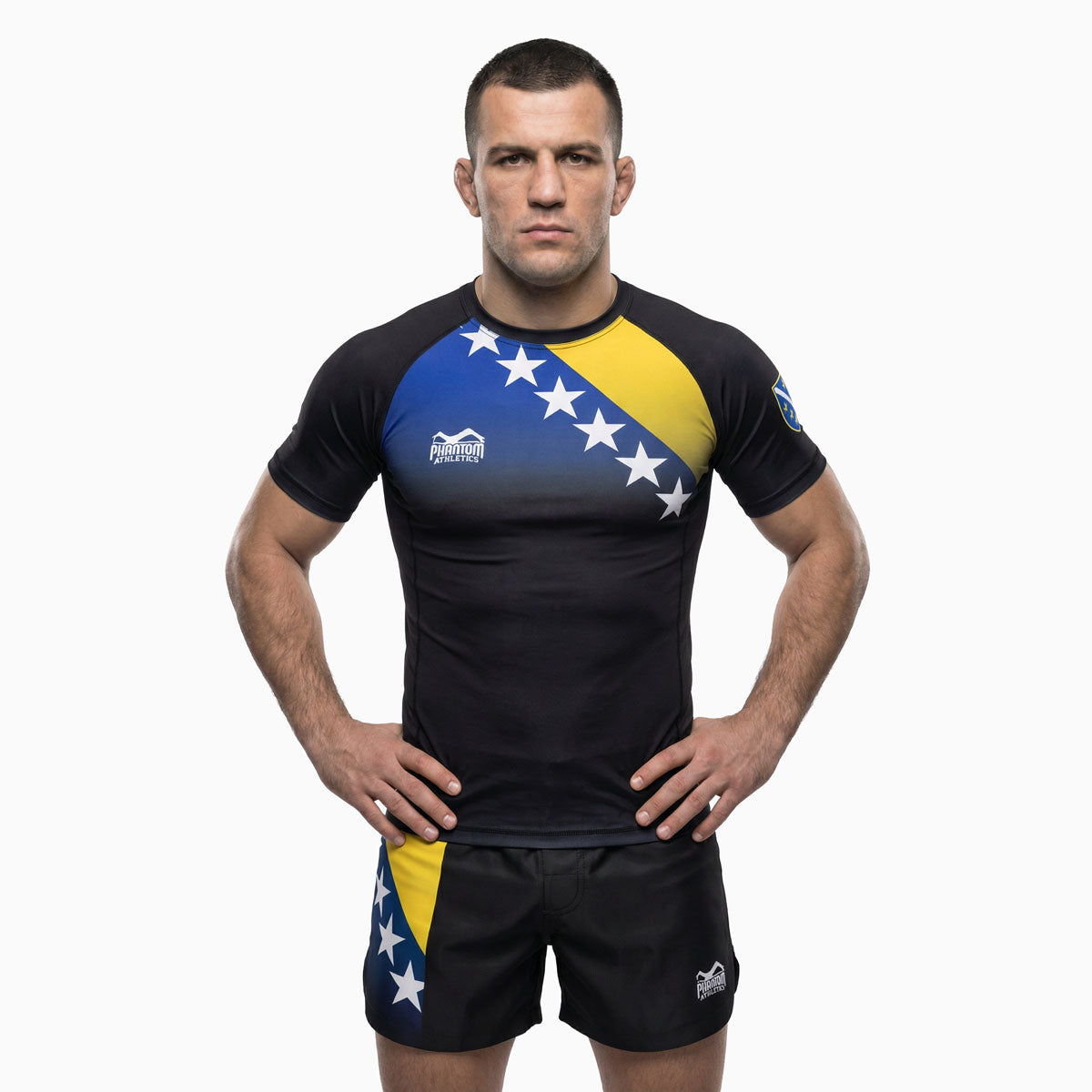 Premium Phantom Athletics Fightshorts Team Bosnia mit athletischem Schnitt und strapazierfähigem Material, entwickelt für Komfort und Performance beim Training.