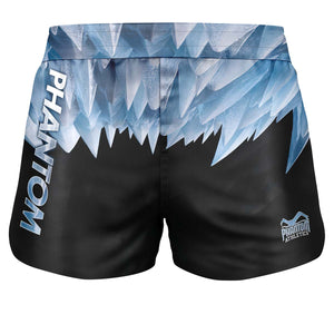 Die Phantom Athletics Fightshorts Fusion R Iceman überzeugen mit einem coolen, eisblauen Design und bieten dir höchste Funktionalität im Kampfsport. Perfekt für MMA, Grappling oder Kickboxen – das Material ist besonders strapazierfähig und gleichzeitig angenehm leicht.