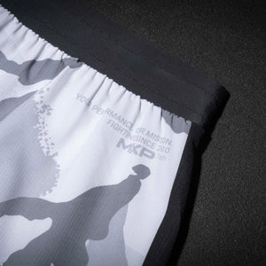 Mit ihrem schlichten und sportlichen Look passen diese Shorts perfekt in jedes Kampfsporttraining. Funktionalität und Tragekomfort stehen bei Phantom Athletics an erster Stelle.