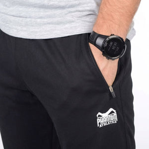 Die Phantom Athletics Jogger EVO kombiniert sportliches Design mit professioneller Funktionalität im Kampfsport. Perfekt geeignet für MMA, Jiu-Jitsu oder Muay Thai Training sowie den Weg ins Gym.