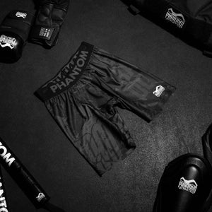Phantom Athletics Fightshorts Vector Germany mit modernem Deutschland-Design. Leicht und strapazierfähig, perfekt für Kampfsportarten wie MMA, Grappling und Kickboxen.