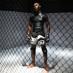 Das robuste, leichte und atmungsaktive Material der Phantom Athletics Fightshorts Fusion-R 2in1 „Savage“ sorgt für Langlebigkeit und Bewegungsfreiheit bei intensiven Trainingseinheiten.