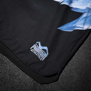 Für ambitionierte Kampfsportler bieten diese Phantom Fightshorts die perfekte Kombination aus Design, Qualität und Funktion. Sie eignen sich für MMA, Luta Livre, BJJ, K1 und alle Disziplinen, in denen Bewegungsfreiheit und Stabilität entscheidend sind.
