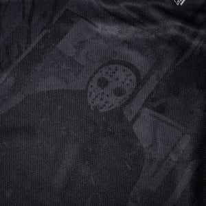 Ob MMA, Grappling oder Functional Fitness – das Trainingsshirt EVO Slasher bietet dir maximale Bewegungsfreiheit. Die Kombination aus stylischem Print und funktionellem Material macht es zum idealen Trainingsbegleiter.