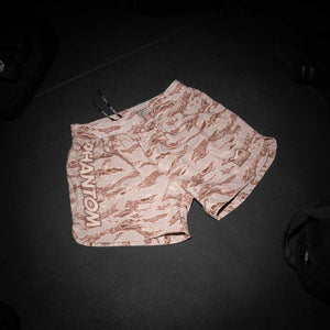 MMA Shorts mit einzigartigem Camouflage-Tiger-Muster für Fighter, die Stil und Leistung vereinen wollen. Ideal für den täglichen Einsatz im Gym oder im Wettkampf.
