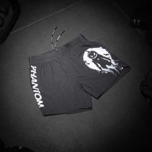Die Phantom Athletics Fightshorts Fusion R Pumpkill kombinieren ein auffälliges Halloween-inspiriertes Design mit erstklassiger Funktionalität – perfekt für MMA, BJJ oder Kickboxen. Das strapazierfähige Material und der flexible Schnitt garantieren uneingeschränkte Bewegungsfreiheit.