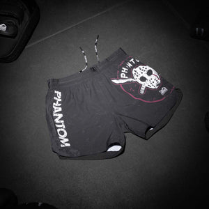 Die Phantom Athletics Fightshorts Fusion R Slasher überzeugen mit einem aggressiven Design und einer robusten Verarbeitung – ideal für MMA, Grappling und Kickboxen. Das funktionale Material bietet dir maximale Bewegungsfreiheit und Halt bei jedem Training.