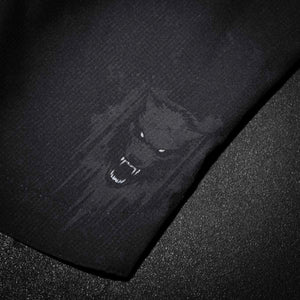 Fightshorts mit ergonomischem Schnitt und verstärkten Nähten von Phantom Athletics für professionelle Kämpfer. Maximale Bewegungsfreiheit und Komfort im MMA, Brazilian Jiu-Jitsu und Kampfsport allgemein.