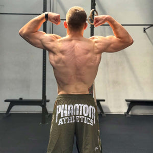 Maximale Bewegungsfreiheit, starke Klettverschlüsse und langlebiges Material machen die „Evo Warfare Army Camo“ Fightshorts von Phantom Athletics zur idealen Wahl für anspruchsvolle Kampfsportler.