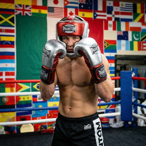 Diese hochwertigen Boxhandschuhe von Phantom Athletics bieten dank verstärkter Handgelenkunterstützung und langlebigem PU-Material maximale Stabilität im Muay Thai, Grappling und Kampfsport-Training. Perfekt für ambitionierte Fighter, die auf Qualität, Komfort und zuverlässige Performance setzen.