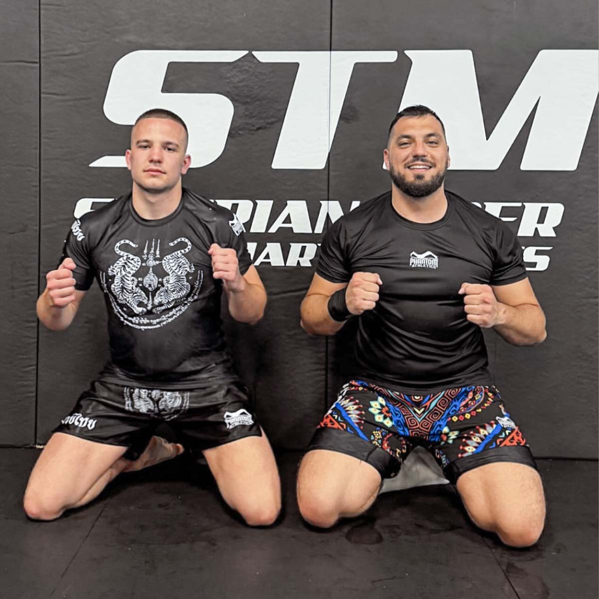 Muay Thai Shorts Sak Yant - Schwarz