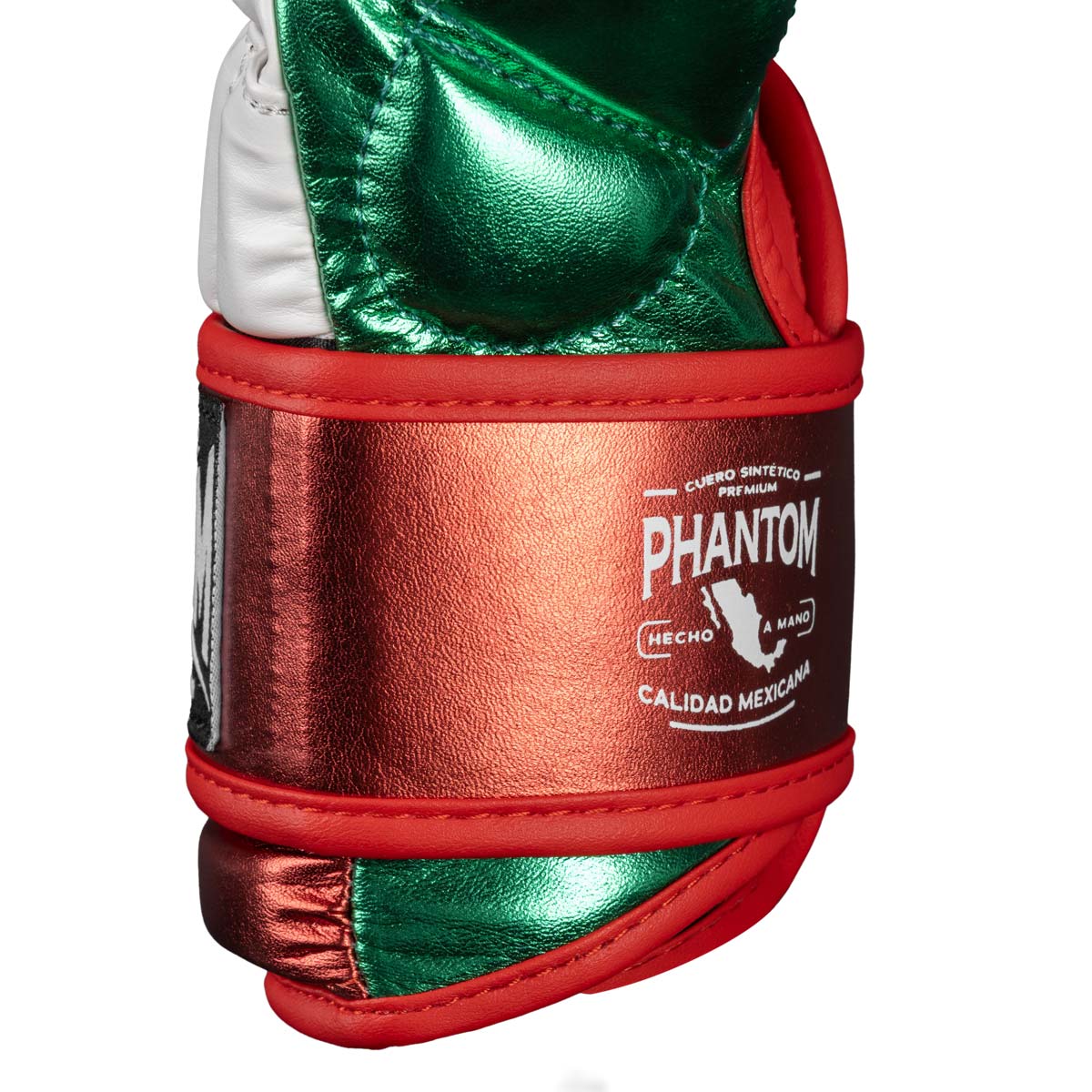 Hochwertige Sparringhandschuhe „Mexico“ von Phantom Athletics für MMA- und Boxtraining, mit auffälligen Farben für mehr Athletenausdruck im Gym. Optimal gedämpft für Partner-Sparring und Technikübungen, ohne die Beweglichkeit einzuschränken. Perfekt für ambitionierte Kampfsportler im täglichen Training.