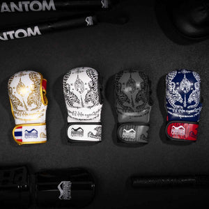 Muay Thai Handschuhe von Phantom Athletics für Sparring und Training, aus hochwertigen Materialien gefertigt für lange Haltbarkeit und Komfort.