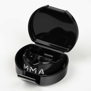 Phantom Athletics Mouthguard ELITE – robuster, stoßabsorbierender Zahnschutz mit „Extreme Impact“-Technologie, ideal zum MMA‑Sparring, Muay Thai oder Kickboxen. Schützt Zähne, Kiefer und Mundraum zuverlässig selbst bei harten Treffern.