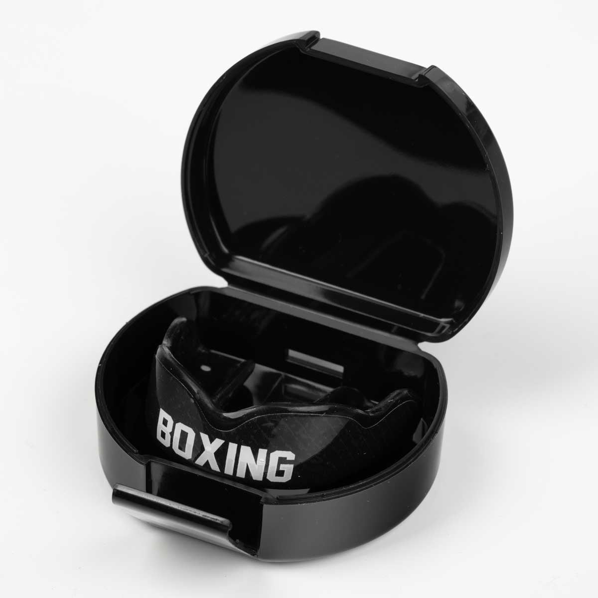 Phantom Athletics Mouthguard ELITE – stoßabsorbierender Zahnschutz für Boxen und Kickboxen, der harte Treffer dämpft und Verletzungen an Zähnen, Lippen oder Wangen vorbeugt.