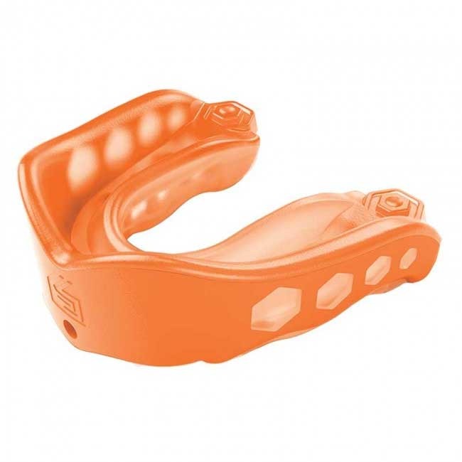 Shock Doctor Gel Max Zahnschutz mit strapazierfähiger Konstruktion und angenehmer Passform. Erhältlich in mehreren Farben für individuellen Stil. Der Bestseller im Bereich Zahnschutz.