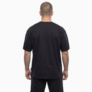 Dieses Premium Heavy Tee von Phantom Athletics kombiniert funktionale Materialien mit modernem Kampfsport-Style. Perfekt für Sparring, Grappling oder Kickboxen dank atmungsaktivem Stoff und flexiblem Tragegefühl.