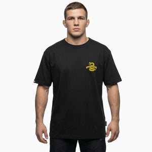 Mit dem Phantom Athletics Don’t Tread On Me T-Shirt bist du optimal ausgestattet für Sparring, Gym und Alltag im Kampfsport. Das atmungsaktive Material sorgt für ein angenehmes Tragegefühl auch bei intensiven Trainingseinheiten.