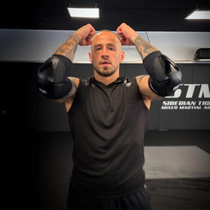 Phantom Athletics Elbowpads Riot Pro bieten optimalen Schutz für Ellenbogen beim MMA, Grappling und intensiven Kampfsport-Training.