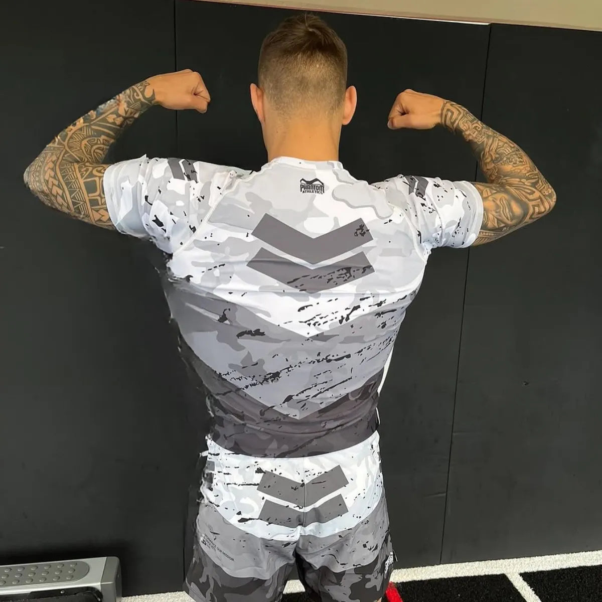 Rashguard Delta - Grau