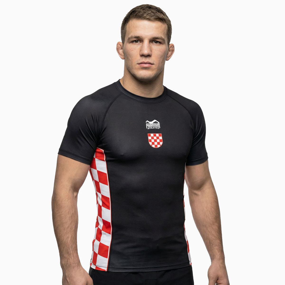 Hochwertiges Phantom Athletics Rashguard Team Croatia in Schwarz mit limitierter Croatia‑Optik, perfekt für intensives MMA, BJJ und Grappling Training und atmungsaktiven Komfort bei jeder Einheit.