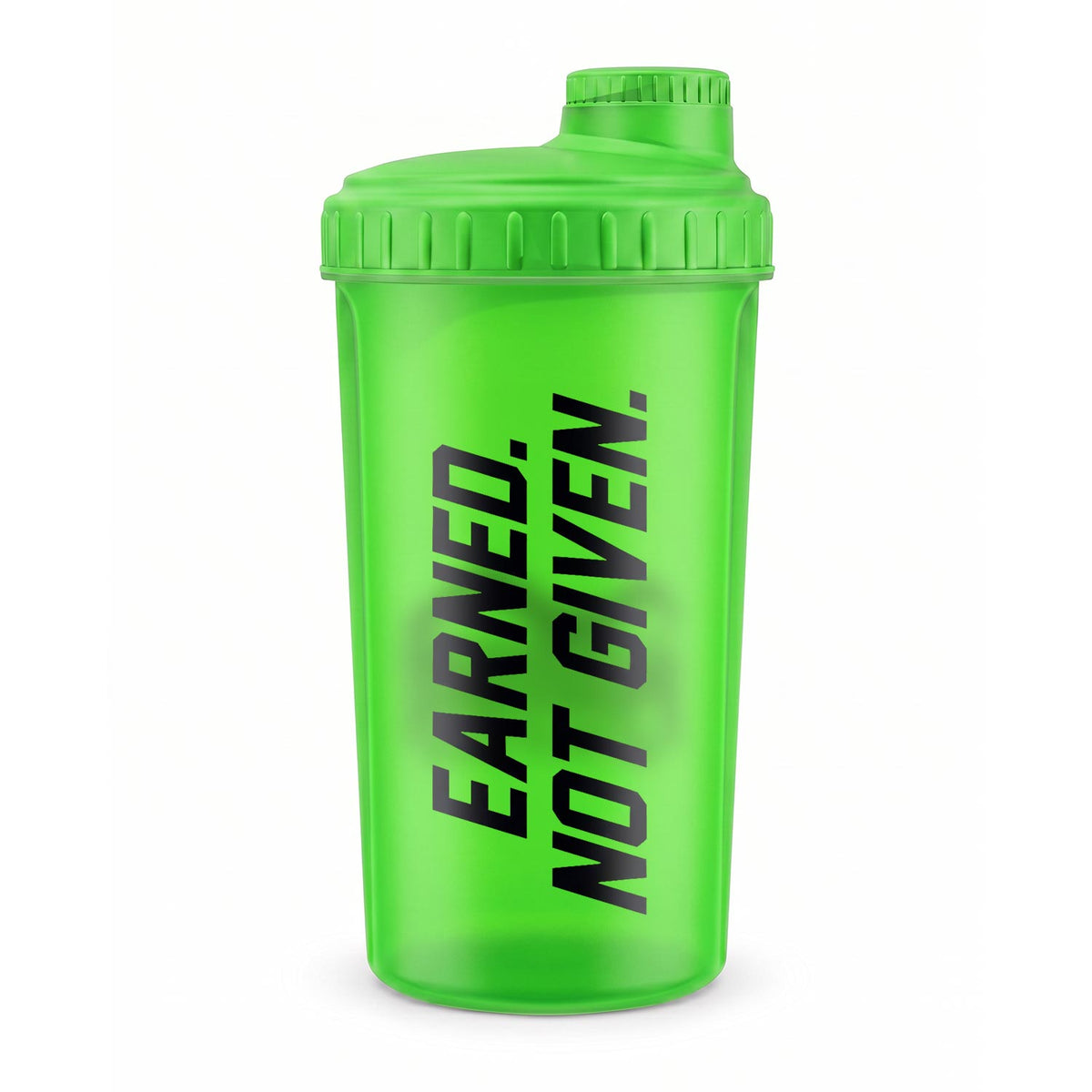 Der Phantom Athletics Shaker „Earned. Not Given.“ in Neongrün bietet ein patentiertes Mixsieb für gleichmäßig gemischte Proteinshakes und Supplements. Die hochwertige Kampfsportausrüstung ist ein praktischer Begleiter für Gym, MMA, Boxen, BJJ und Krafttraining.