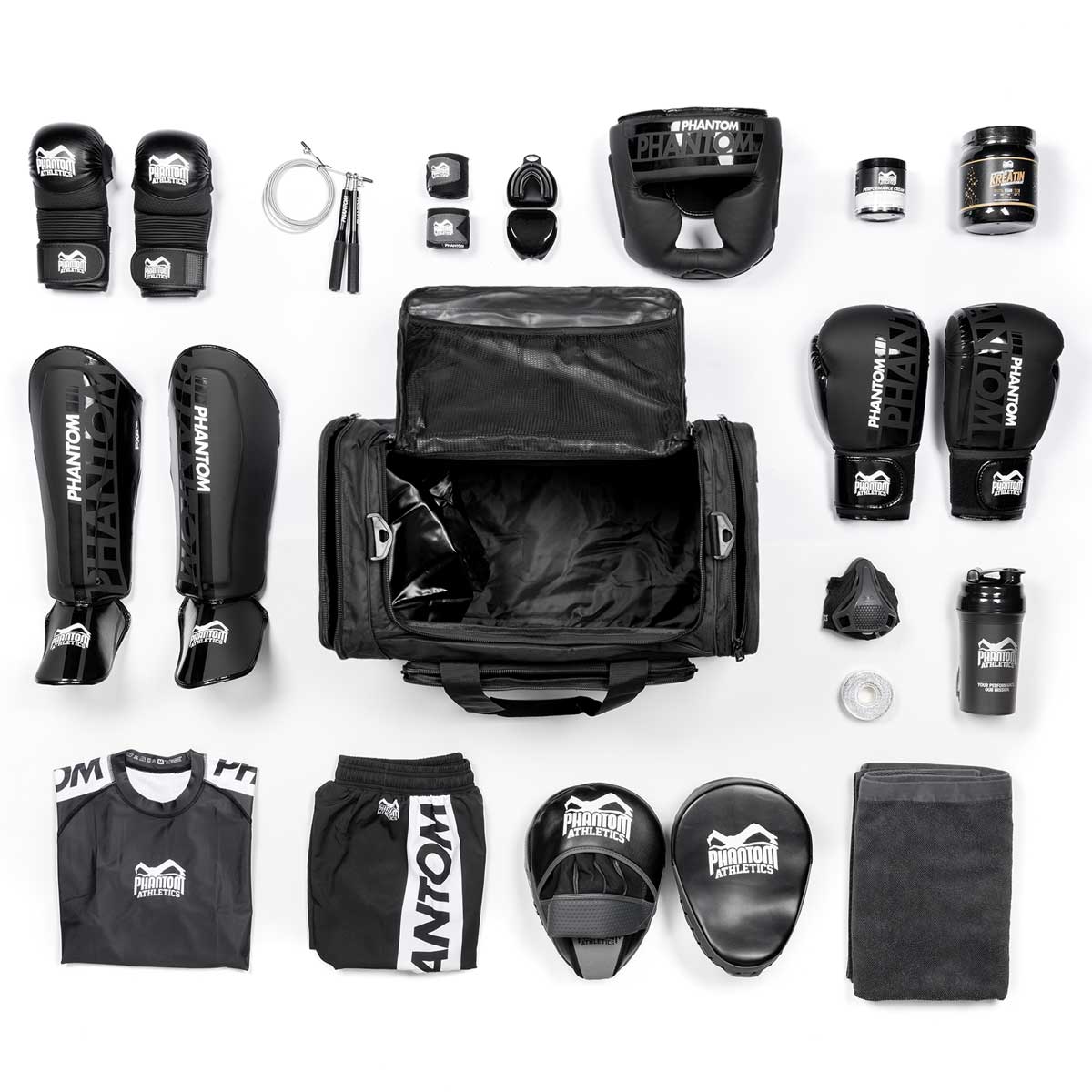 Die Gymbag Team Apex von Phantom Athletics ist die perfekte Lösung für dein tägliches Kampfsporttraining. Mit leichtem, aber strapazierfähigem Material und ausreichend Platz für deine Ausrüstung ist sie ideal für Trainingseinheiten im Gym oder unterwegs.