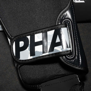 Ob im Muay Thai, Kickboxen oder MMA – diese Schienbeinschoner bieten maximale Sicherheit bei Training und Wettkampf. Strapazierfähig und gemacht für harte Belastungen.