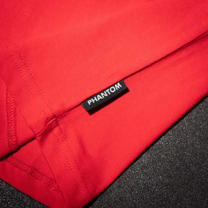 Das „Make MMA Great Again“ Shirt von Phantom Athletics steht für Stil, Aussagekraft und sportliche Funktion. Trage es im Gym, beim Techniktraining oder auf dem Weg zur Fight Night – und zeig, dass du MMA lebst.