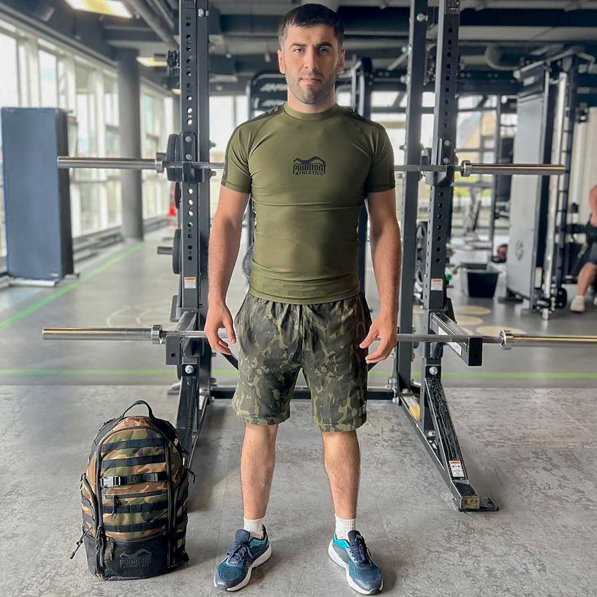 Phantom Athletics Rucksack Tactic S Woodland Camo, perfekt für Kampfsportler, die Funktionalität und Stil suchen. Bietet Platz für Boxhandschuhe, Schienbeinschoner und mehr.