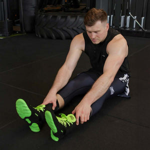 Dank der atmungsaktiven und feuchtigkeitsableitenden Eigenschaften der Phantom Athletics Tights Apex 3/4 bleibst du während deines Trainings trocken und komfortabel – ideal für lange Einheiten auf der Matte oder im Gym.