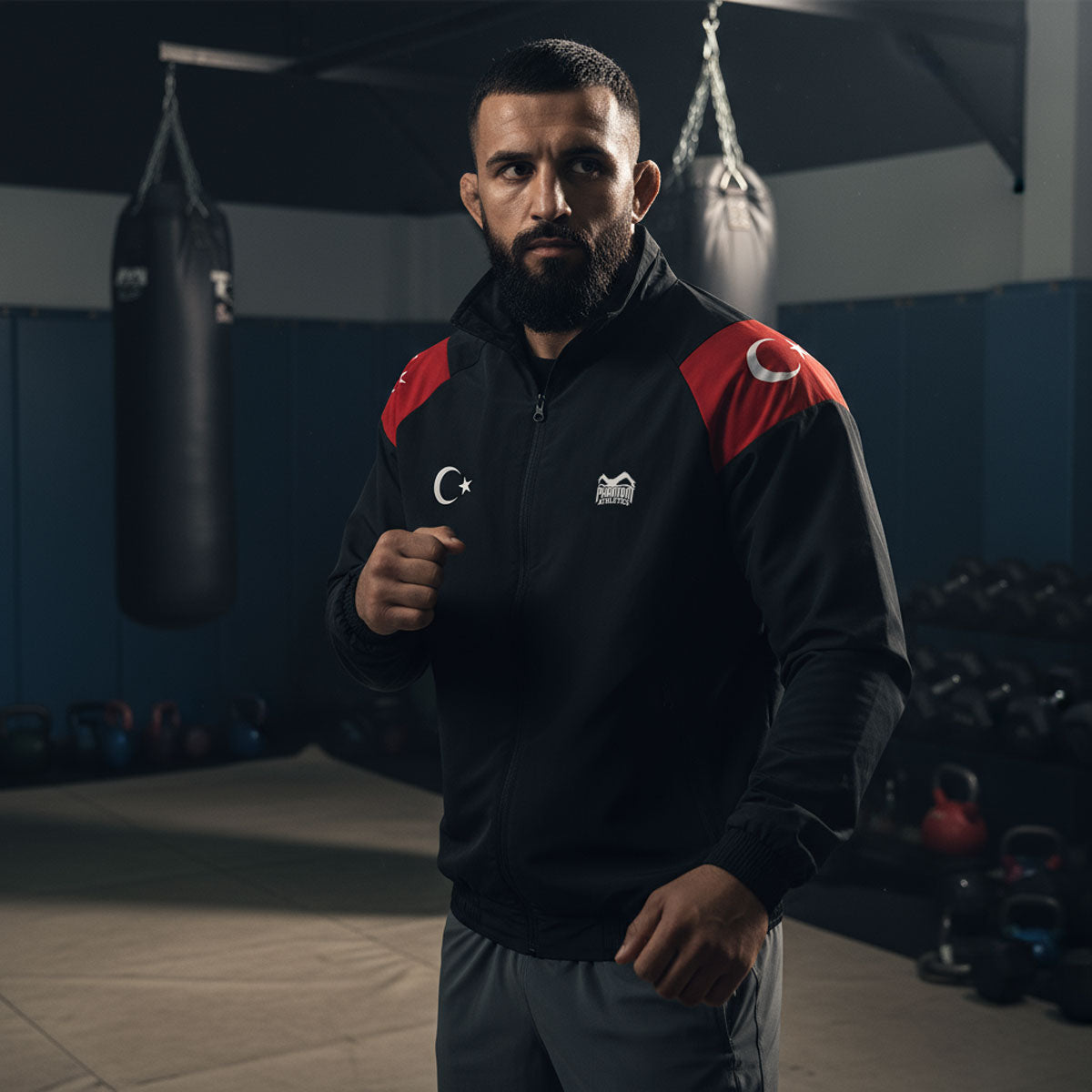 Premium Trainingsjacke Track Jacket DMC Team Turkey – locker geschnittener Trainings‑ und Kampfsport‑Style von Phantom Athletics mit reflektierenden Details und Markenqualität.