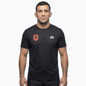 Phantom Athletics Training Shirt EVO+ Team Albania – leichtes Performance‑Shirt für intensives Kampfsport‑ und Fitness‑Training im Gym. Das atmungsaktive Material unterstützt MMA, Boxen, Kickboxen und funktionelles Workout mit hoher Bewegungsfreiheit.