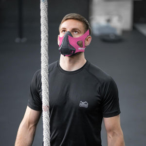 Die Trainingsmaske hilft Sportlern, ihre Atemtechniken zu optimieren und ihre sportliche Leistung auf das nächste Level zu heben.