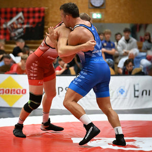 Phantom Athletics COMBAT Ringerschuhe Schwarz – atmungsaktives Mesh-Obermaterial für ideales Fußklima bei Grappling und MMA.