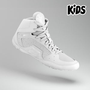 Phantom Athletics Kinder Ringerschuhe Tactic Weiß, speziell entwickelt für junge Kampfsportler. Diese leichten und robusten Schuhe bieten optimalen Halt und Schutz auf der Matte, ideal für Training und Wettkämpfe.