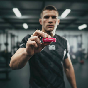 Der Apex Mundschutz von Phantom Athletics in Pink schützt zuverlässig Zähne und Kiefer beim MMA-, Box- oder Kickbox-Training.